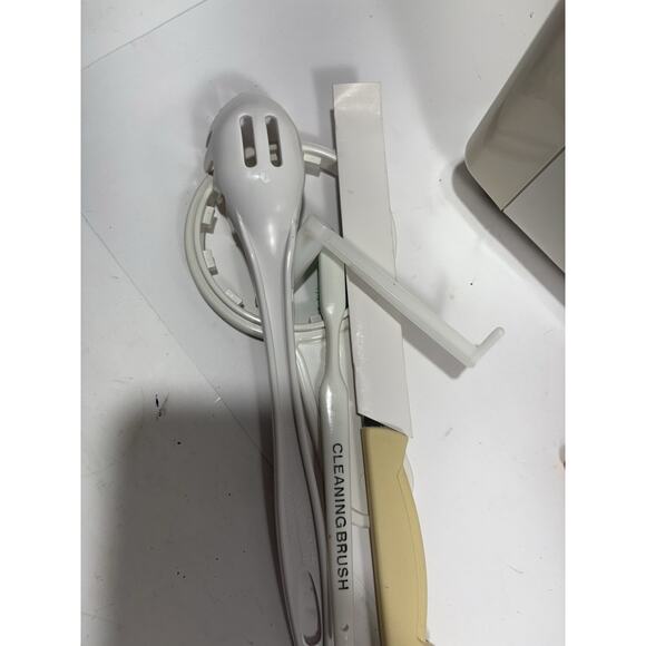 Popeil's Automatic Pasta Maker Machine Model P400 Used Once Accessories Are New - Picture 5 of 11
